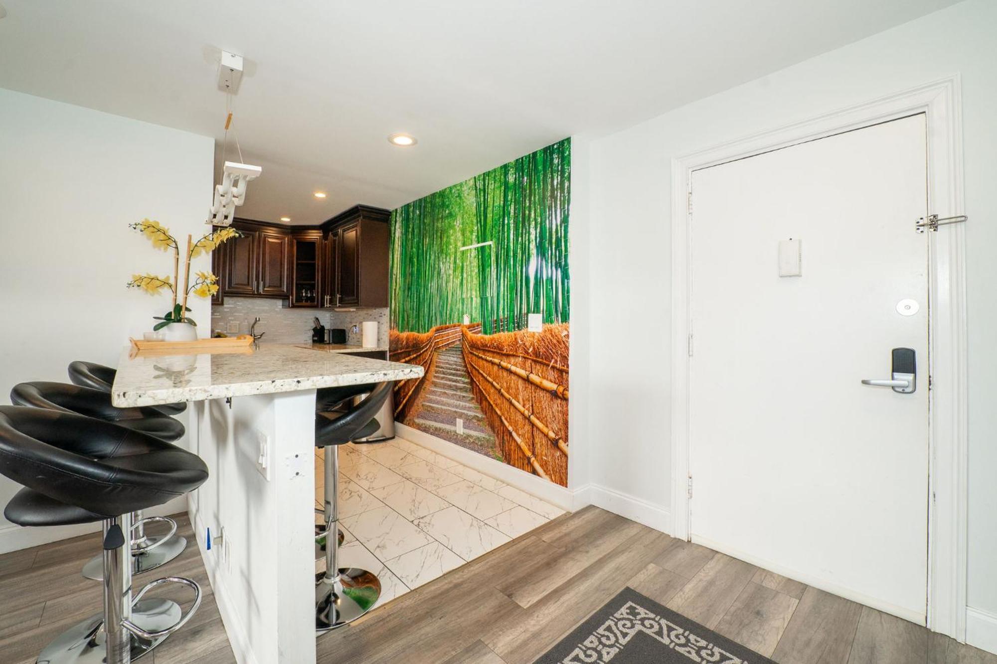 Apartament Just Renovated 3 Br/2Bath/ Parking+ Downtown View Atlanta Zewnętrze zdjęcie