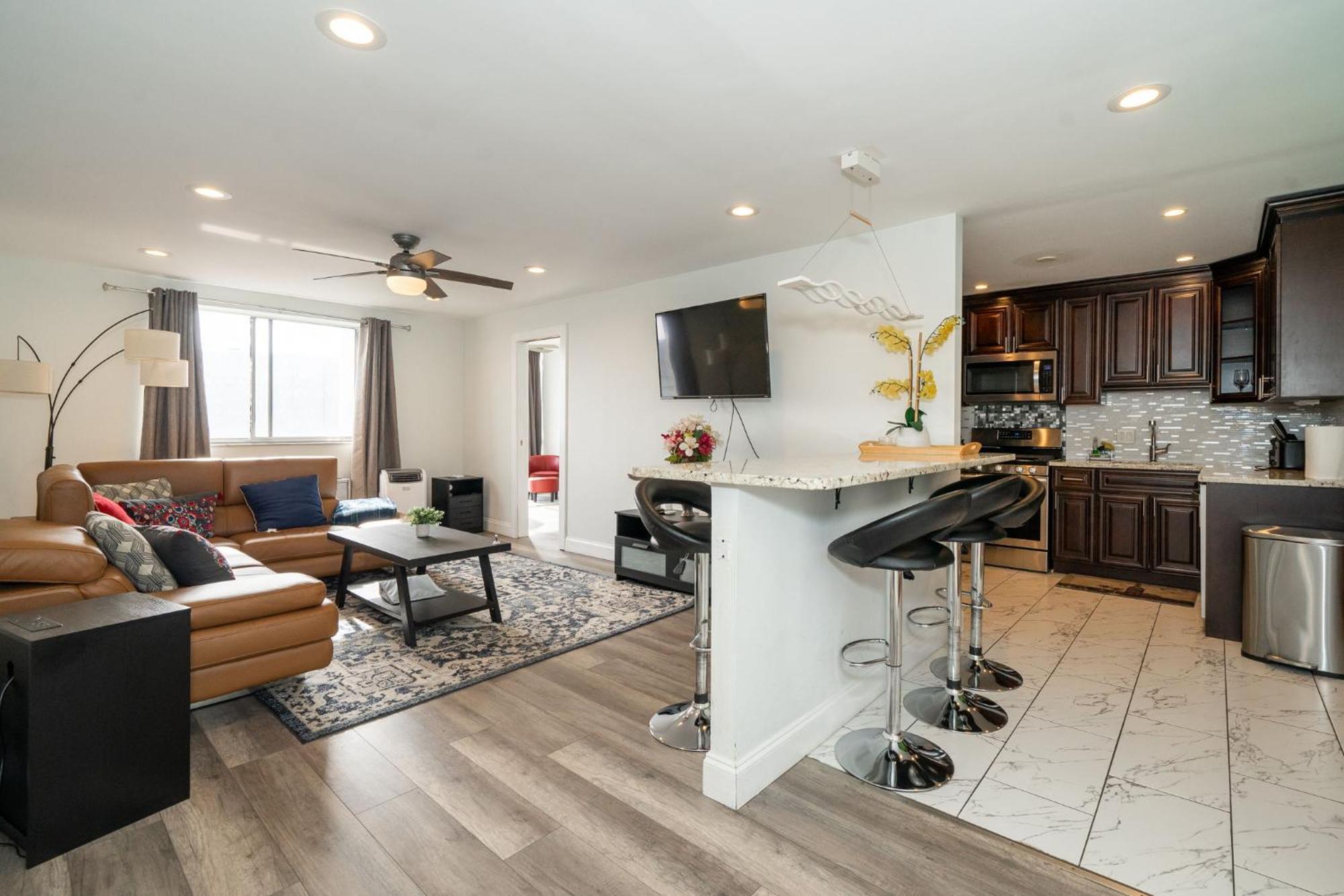 Apartament Just Renovated 3 Br/2Bath/ Parking+ Downtown View Atlanta Zewnętrze zdjęcie